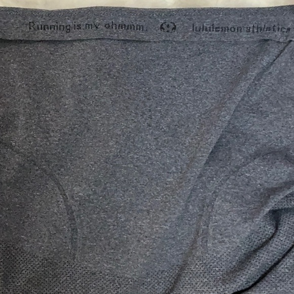Lululemon sz 6 tank razorback grey gray charcoal Stretchy - Picture 6 of 9
